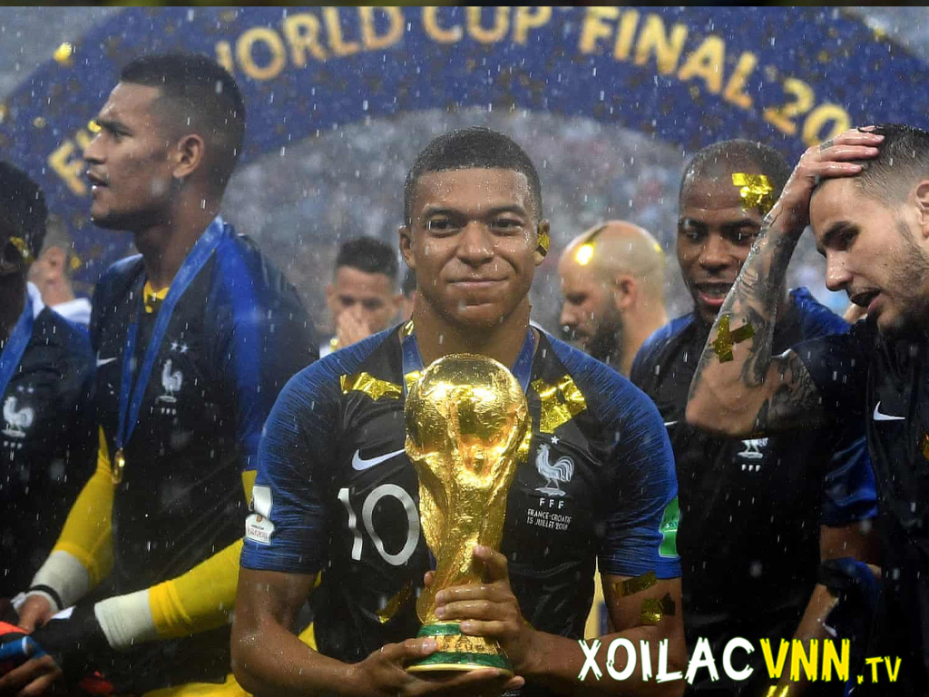Kylian Mbappe là ai? Tiểu sử, sự nghiệp, danh hiệu, sự thật thú vị