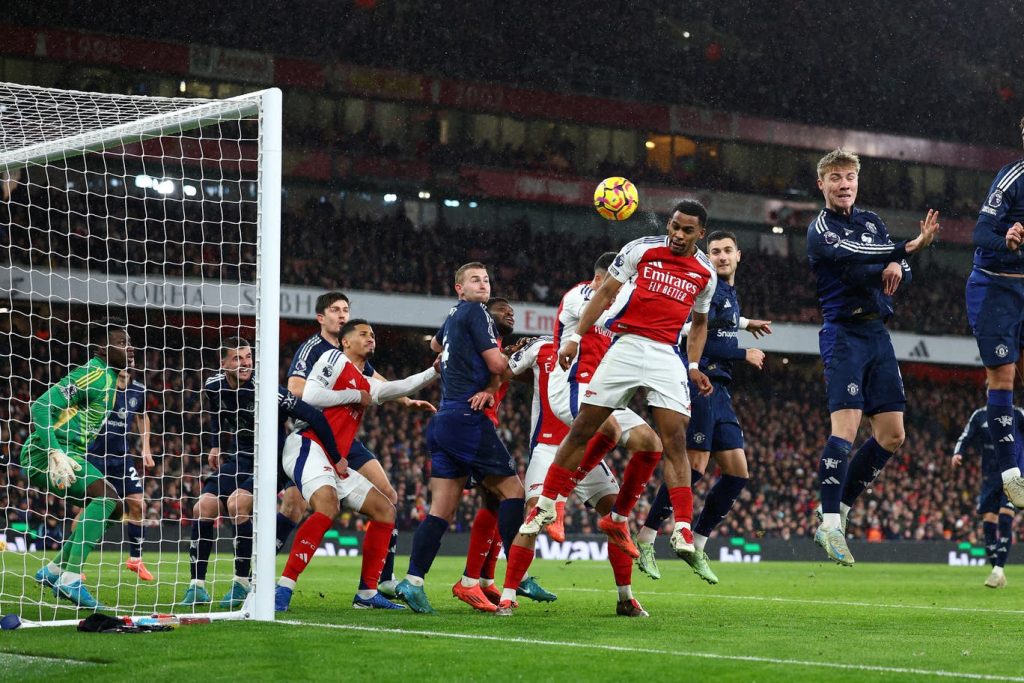 Bóng cố định là cách để Arsenal gây sát thương