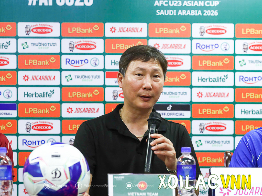 kim-sang-sik-dang-la-hlv-cua-u23-viet-nam