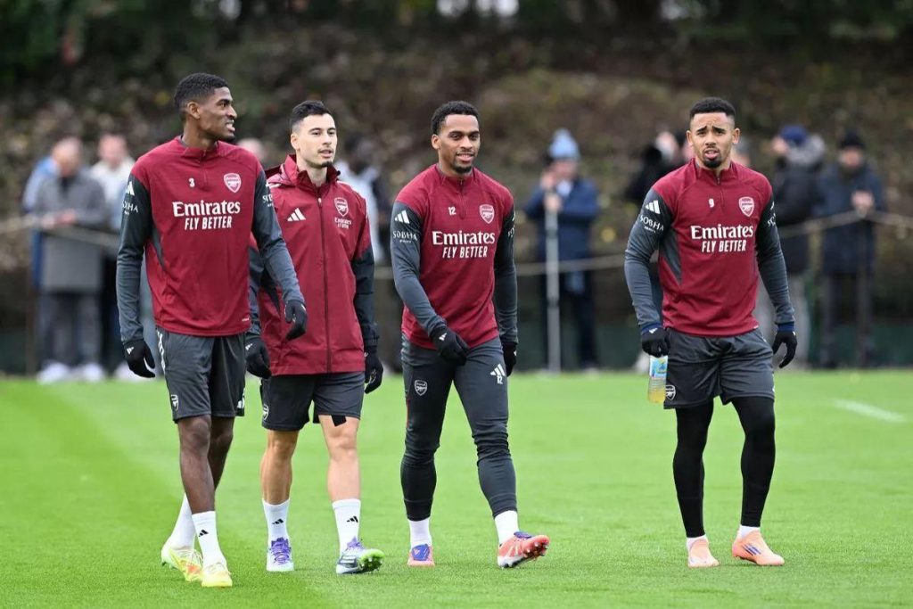Arsenal quyết định không đăng ký Gabriel Jesus tại C1 dù Mosquera chấn thương nặng