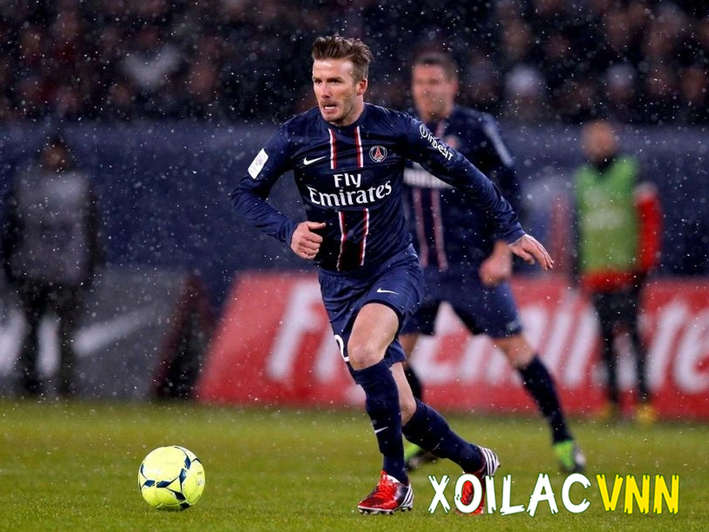 beckham-khoac-ao-PSG