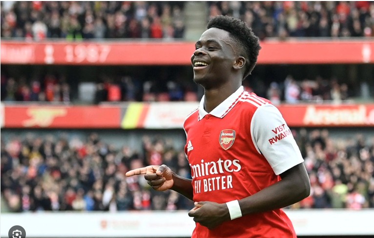 Bukayo Saka hợp đồng mới lương cao nhất đội