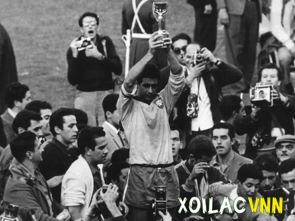 Những đội bóng 2 lần vô địch World Cup liên tiếp