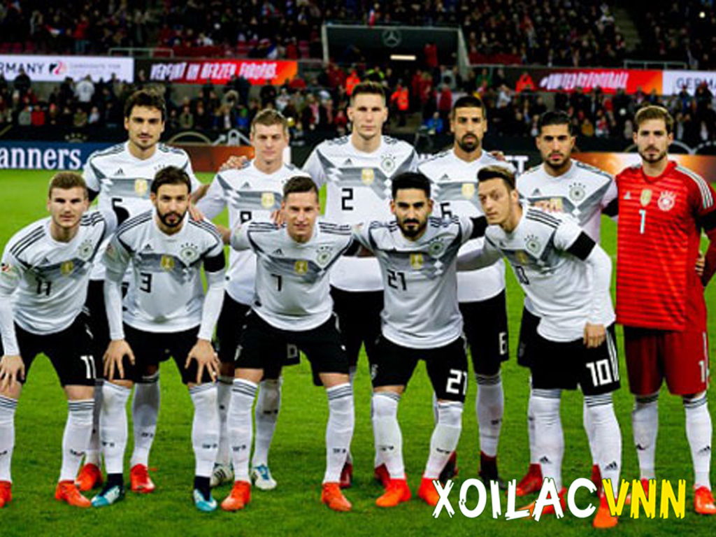 doi-tuyen-duc-co-biet-danh-la-co-xe-tang