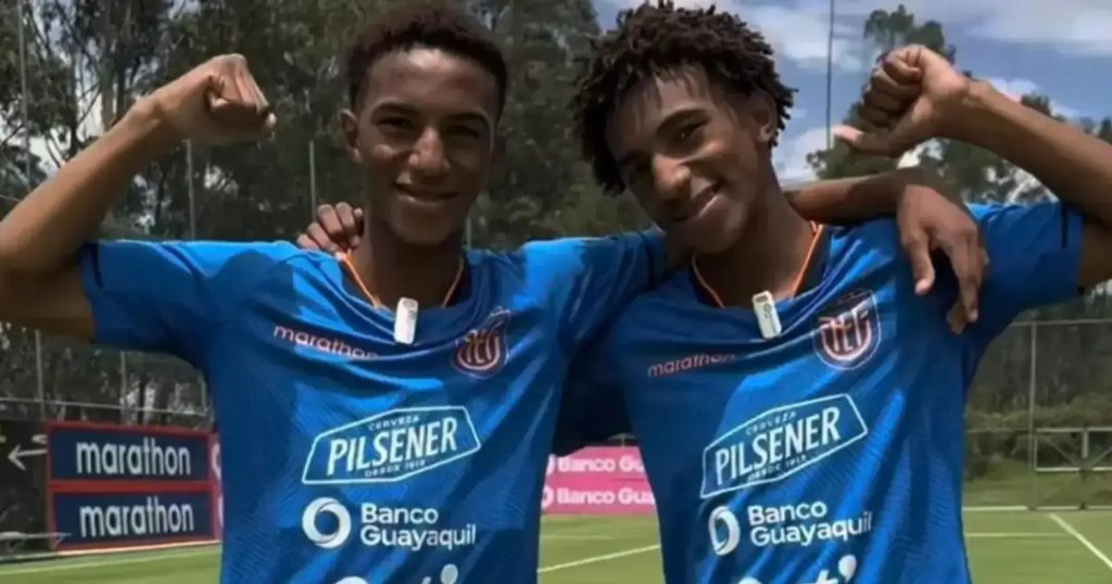 Arsenal đạt thỏa thuận chiêu mộ Edwin và Holger Quintero