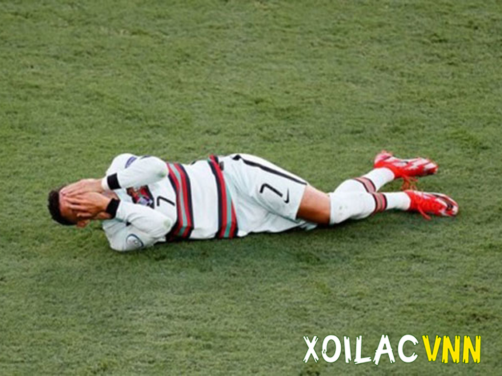 ronaldo-cung-co-nhung-pha-an-va-de-doi