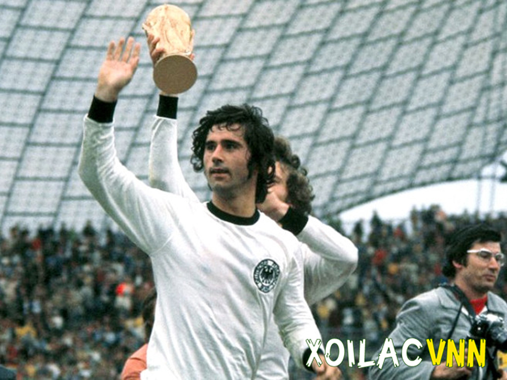 gerd-muller-duoc-menh-danh-la-vua-doi-bom