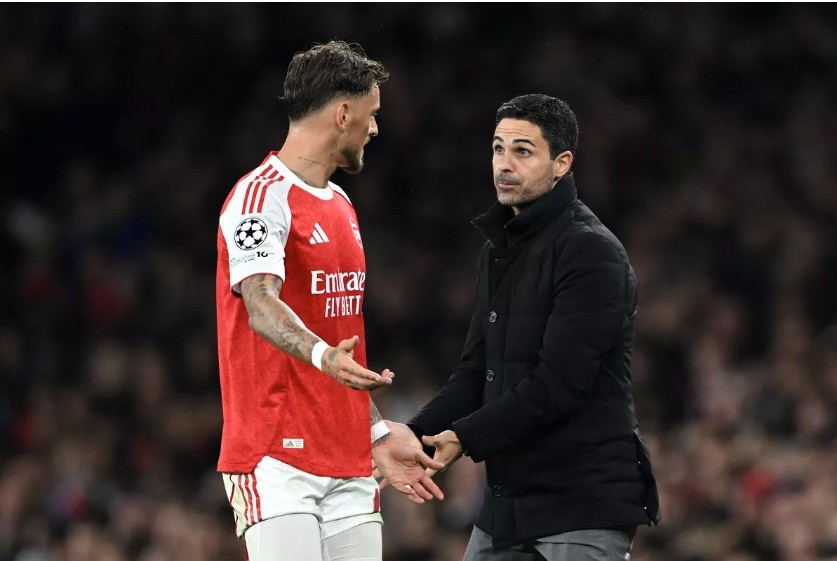 Arsenal lo ngại sự bất mãn về thời gian thi đấu có thể khiến White cân nhắc tương lai