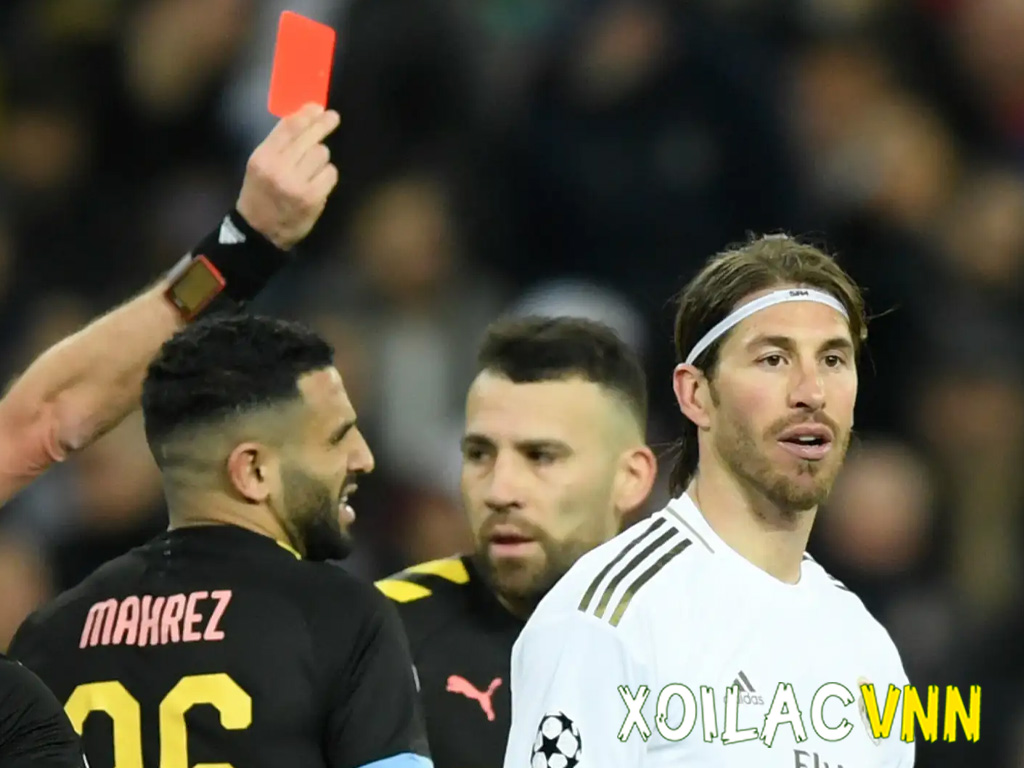 Cầu thủ ăn nhiều thẻ đỏ nhất thế giới: Những hung thần sân cỏ